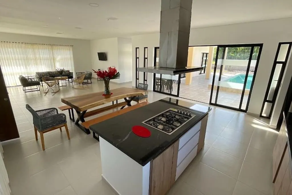 Villa La Bendicion - Hermosa Casa Campestre En Вильявисенсио
